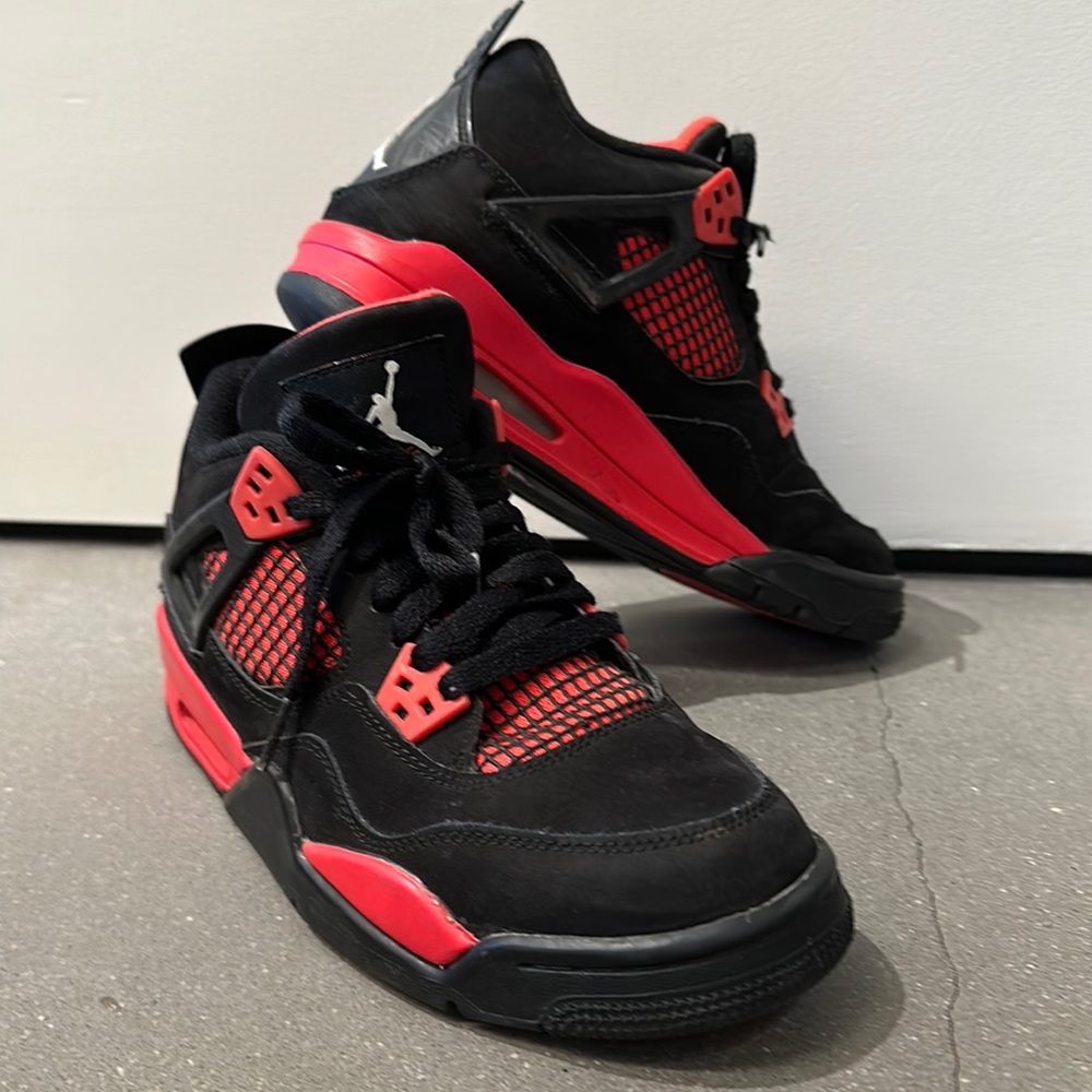 Nike Air Jordan 4 Retro Red Thunder Kid’s Shoes